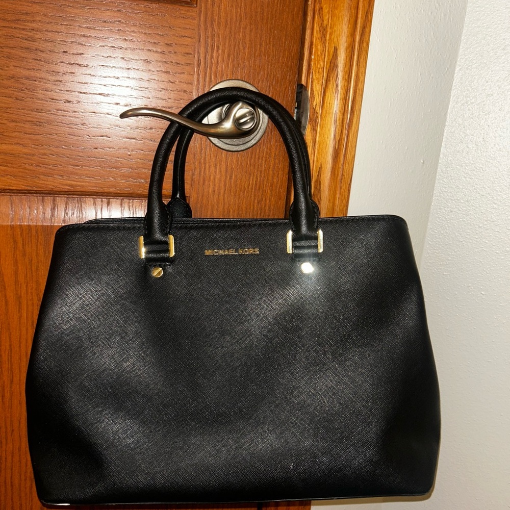 MICHAEL KORS Savannah Black  Large Saffiano Leather Satchel 30S6GS7S3L